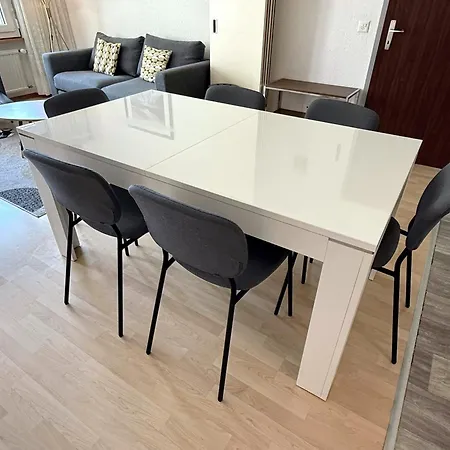 Royal 32, Untere Maressenstrasse 12 Apartment *