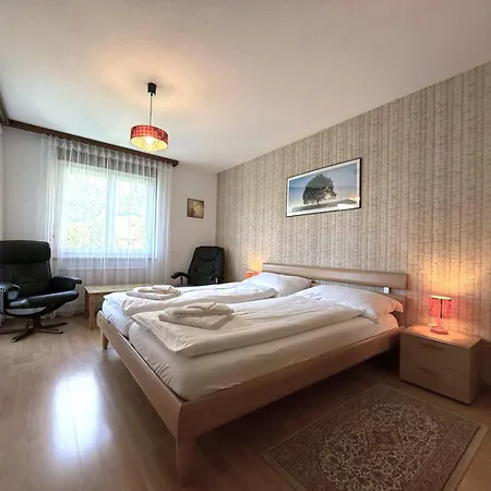 Royal 32, Untere Maressenstrasse 12 شقة