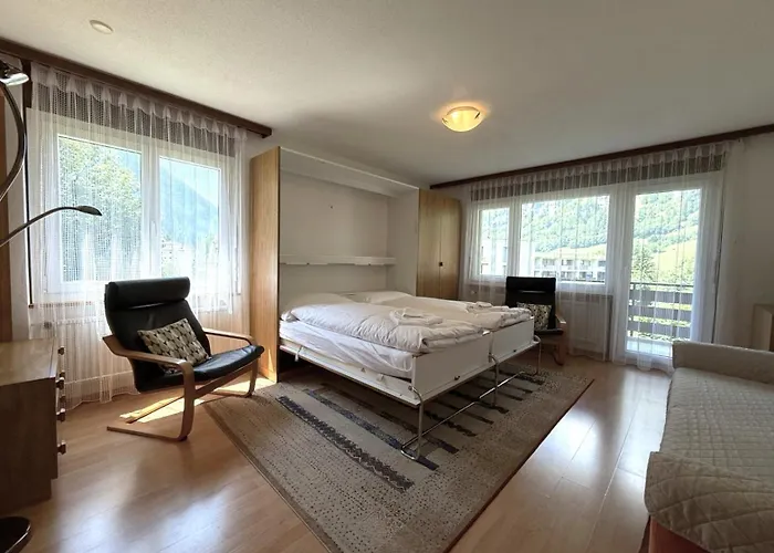 Royal 32, Untere Maressenstrasse 12 アパート