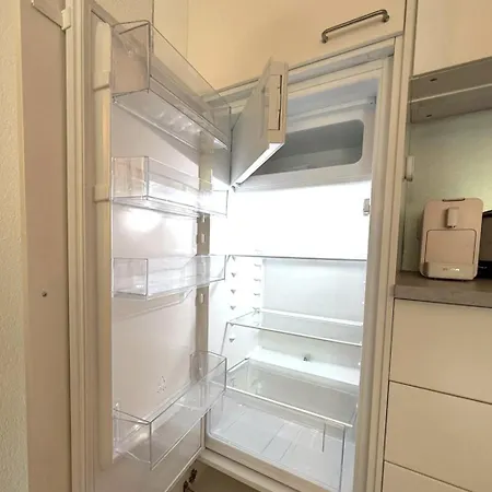 Royal 32, Untere Maressenstrasse 12